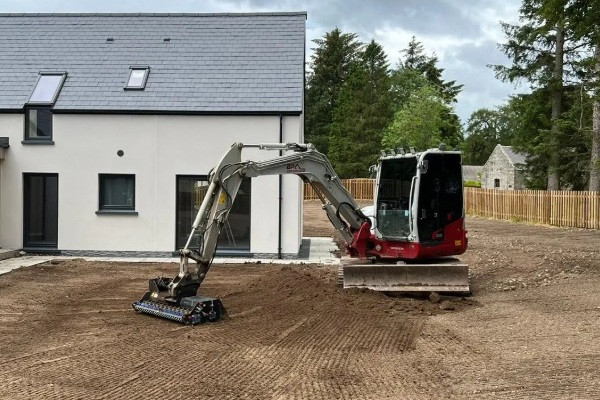 Talajfésű bérlés minikotróra