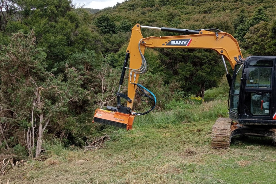 Hidraulikus bozótirtó bérlés